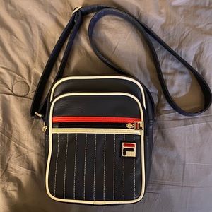 Fila purse